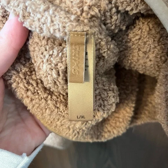 SKIMS Teddy Lounge Set - Picture 7 of 10